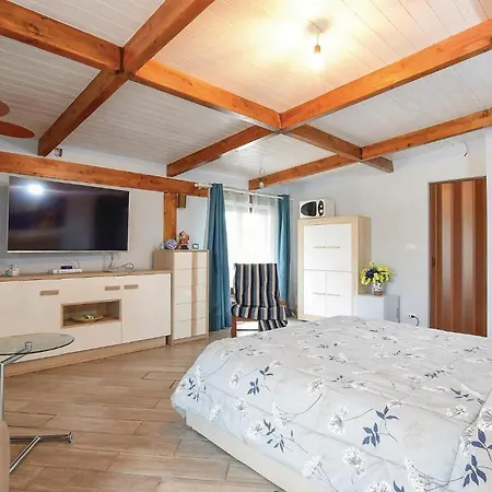 Beautiful In Torre Di Pescopaganoce Tatil Evi Castel Volturno